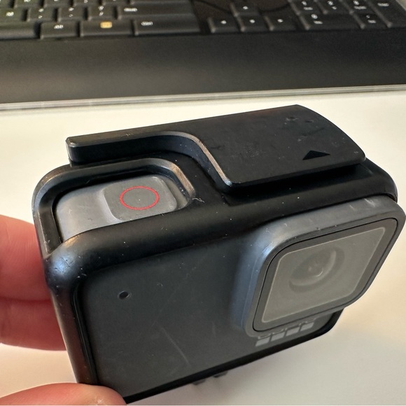 GoPro Silver 7 and accessory case - Picture 6 of 8